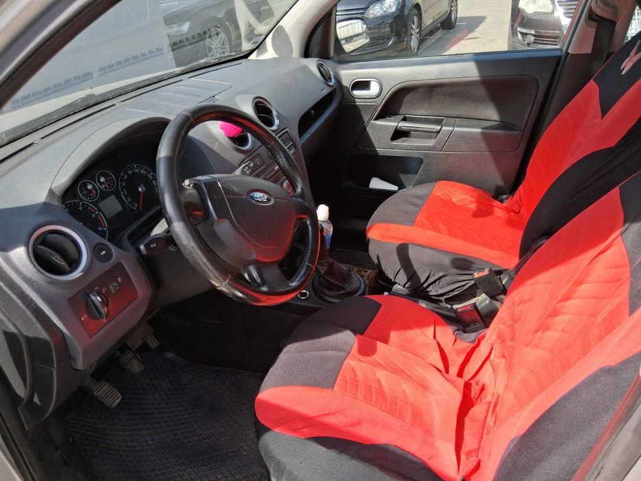 Vand Ford Fusion 1.4 TDI, 1550Eu foarte ușor negociabil.