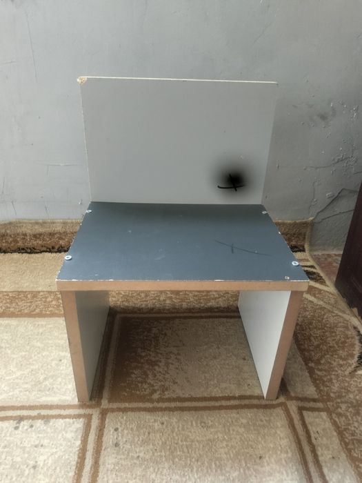 Stol sotiladi MDF