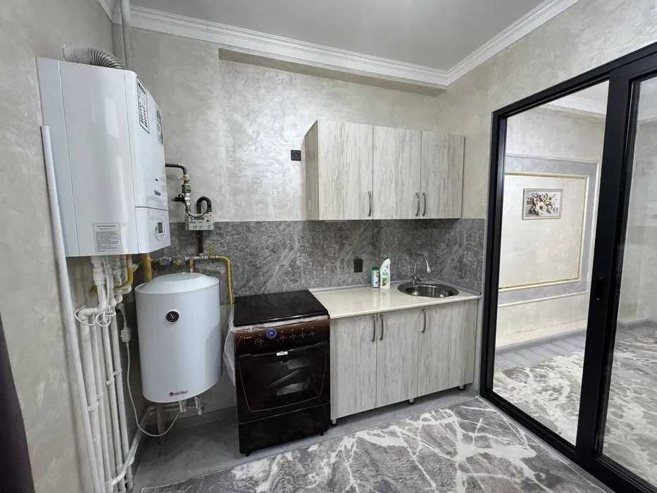 СРОЧНО Сдам кв  Метро Новза 2/3/9 ро-н Чиланзар-5 кв 144*