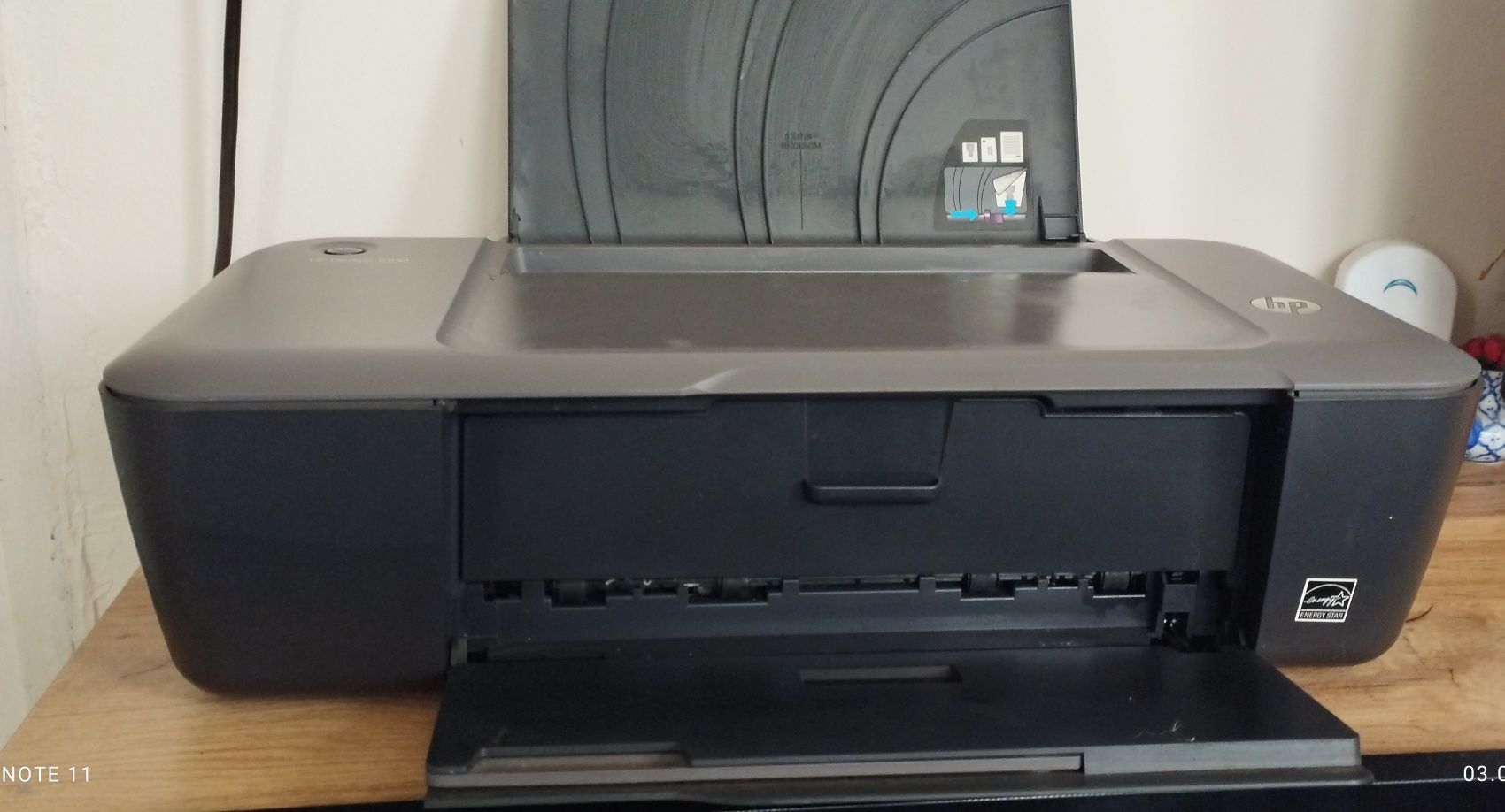 Мастиленоструен цветен принтер Hp Deskjet 1000