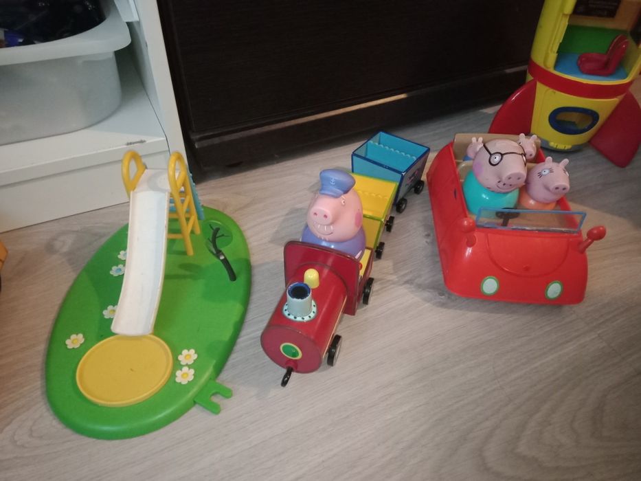 Lot jucarii Pepa pig masina tren autobuz racheta