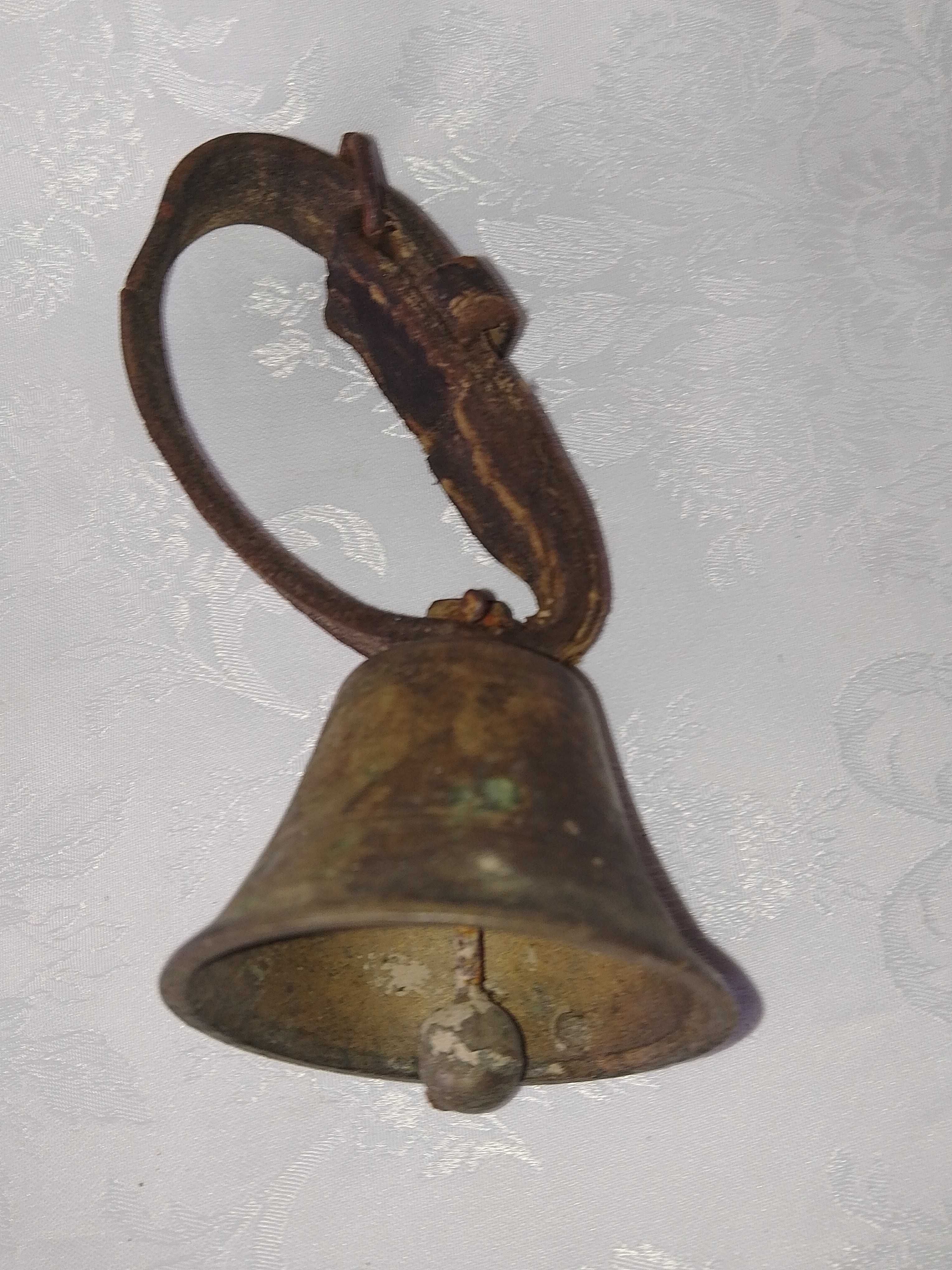Стара Бронзова Камбана, Звънец, Чан
