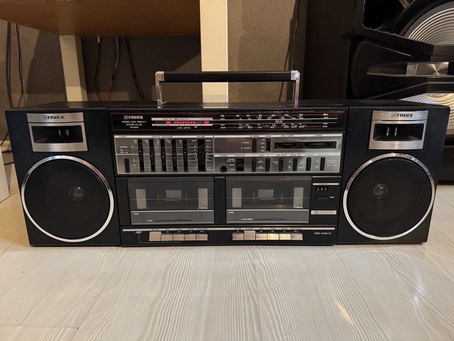 стар радио касетофон fisher sanyo