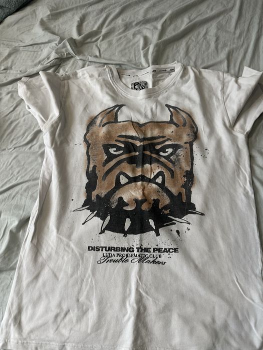 Тениска Buldog на марката LUDA