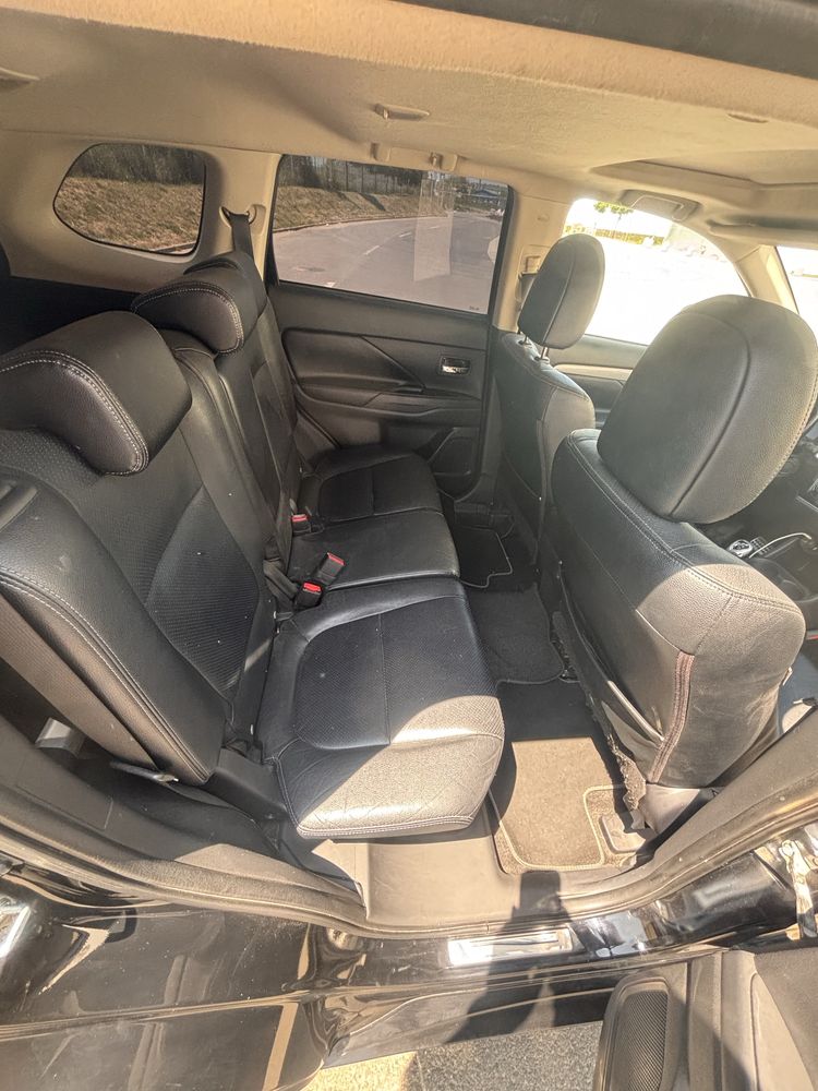 Mitsubishi Outlander PHEV 2014 – Hybrid Plug-In,