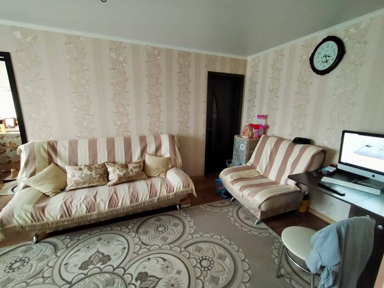 Продам 2-х комнатную квартиру в Пришахтинске