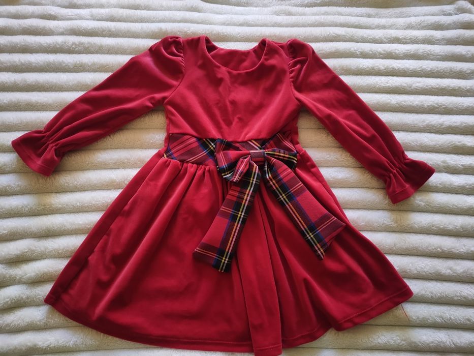 Детски рокли, пола и тънко яке