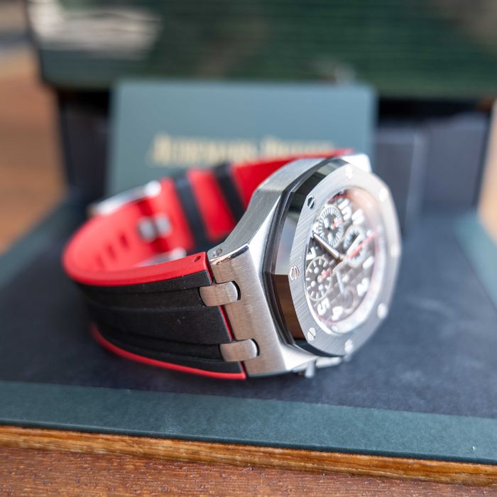 Audemars Piguet Royal Oak Offshore 42 mm, Vampire, 2021 г. Гаранция.
