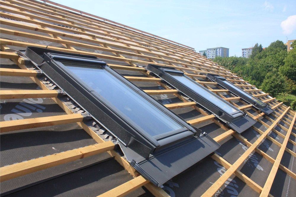 Ferestre de mansarda VELUX, rulouri, rolete, plase, Montaj | Garantie