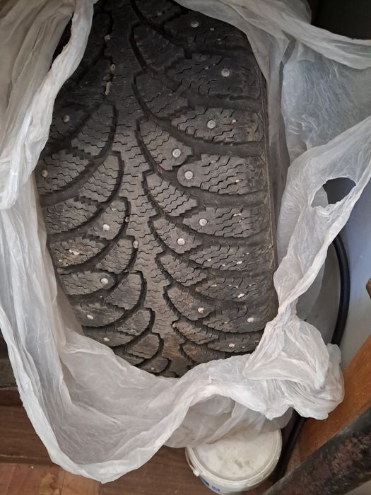 Срочно продам 205/60/16