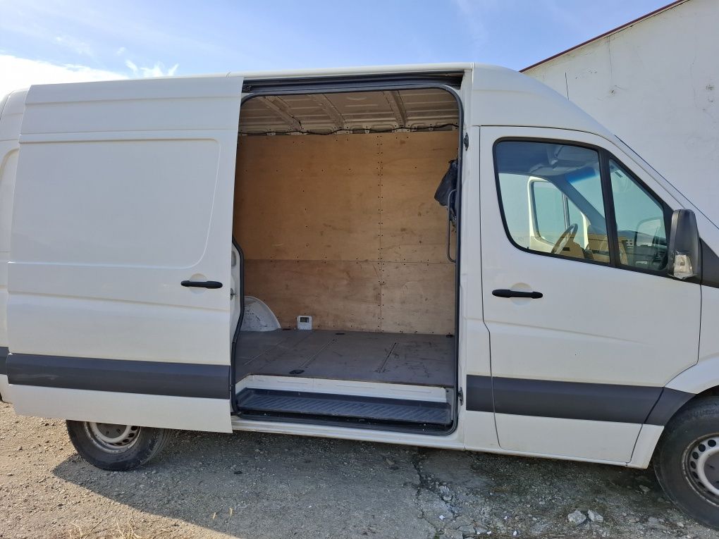 Transport marfă  Oradea debarasări NON STOP