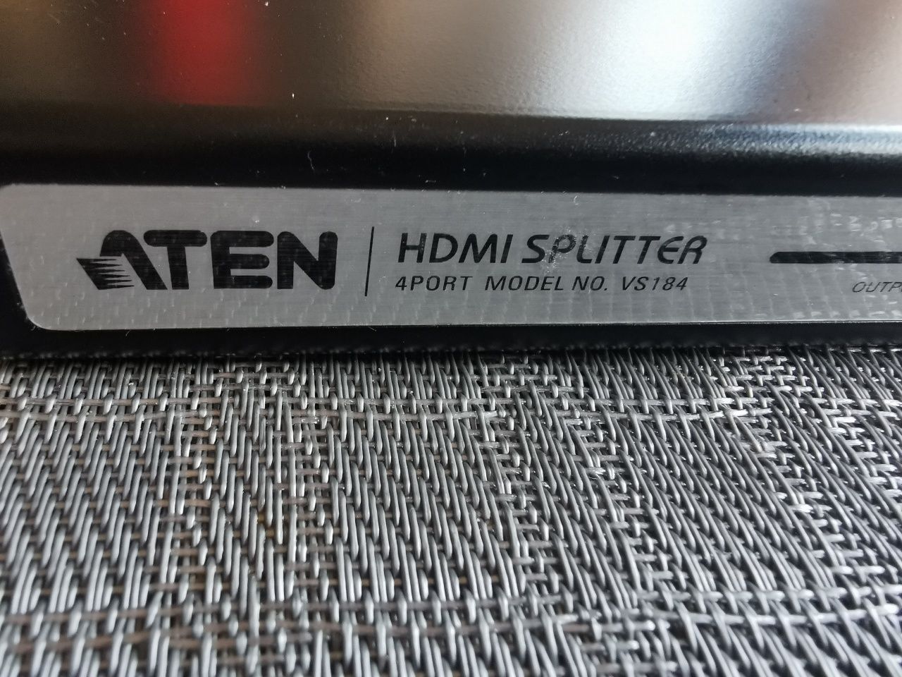 Aten HDMI Splitter Model vs184