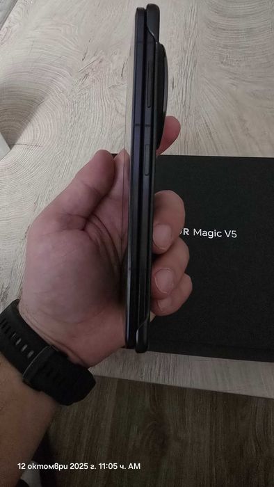 Най-тънкия сгъваем смартфон Honor Magic V5
