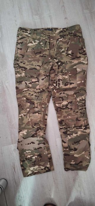 Airsoft разпродажба 2 карабини/камуфлаж/жилетка и още