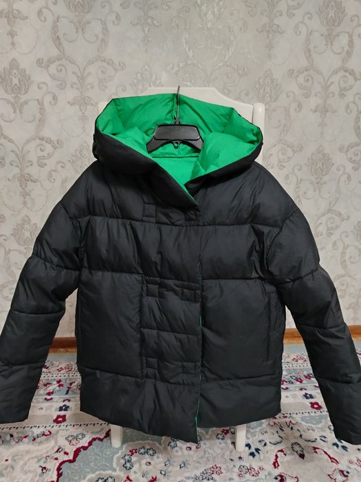 Продам зимнюю двустроннюю куртку в хорошем состоянии