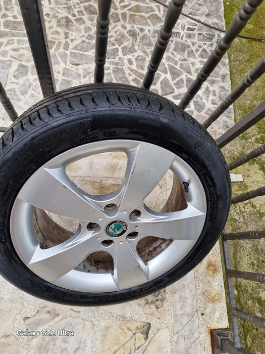 Skoda 17 original 4бр алуминиеви джанти Замъка Ямбол