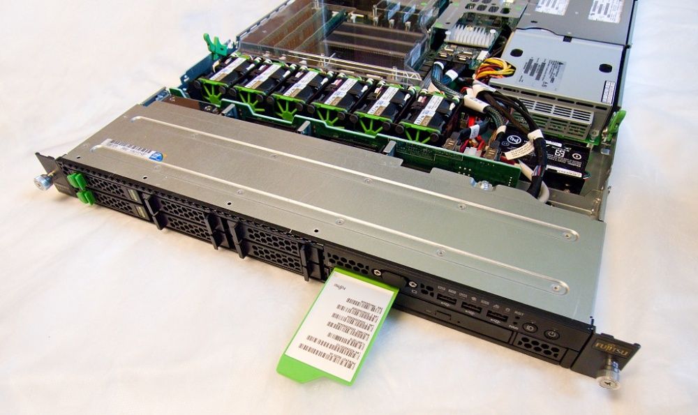 Сервер RX200 S6 4xSFF/2x Е5620/32Gb RAM/2x500 Gb HDD /RAID ГАРАНТИЯ