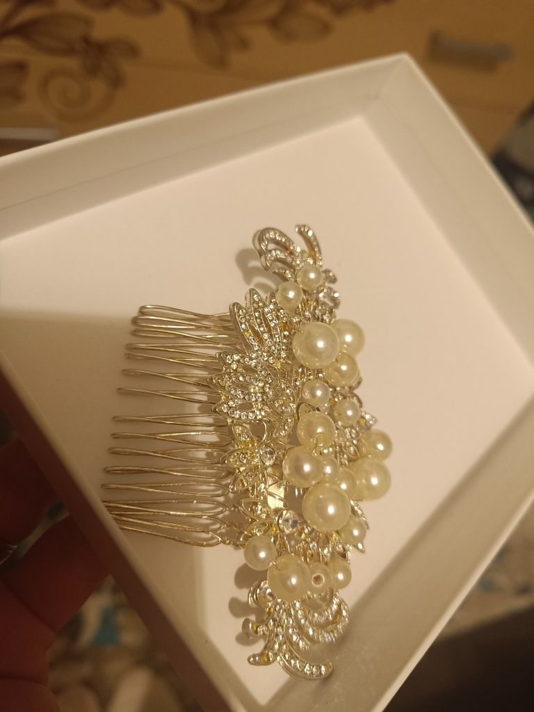 Accesorii mirese pentru par