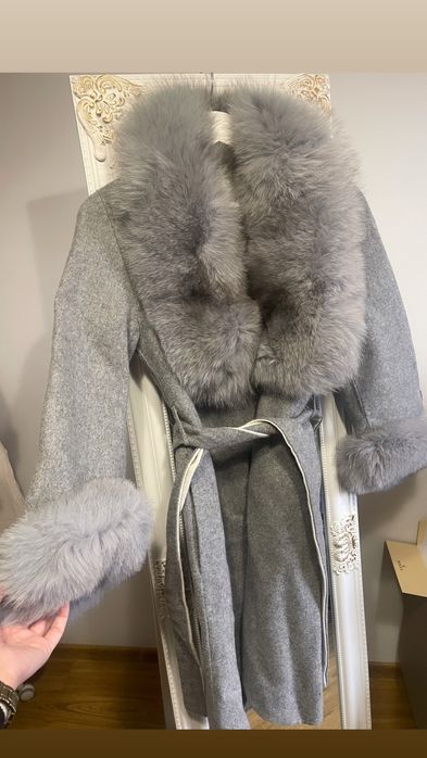 Palton Alpaca cu blana de vulpe