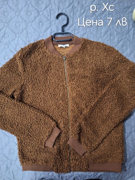 Различни връхни дрехи