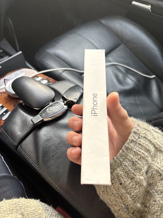 Iphone 16 pro в очень хорошем состоянии