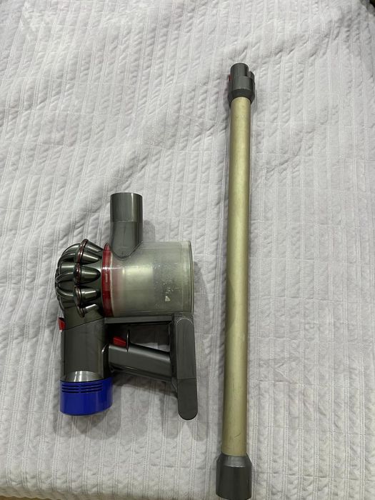Пылесос Dyson V8