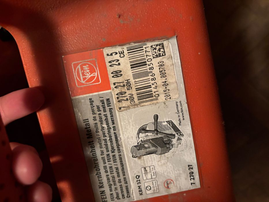 Vând bormașină magnetică fein