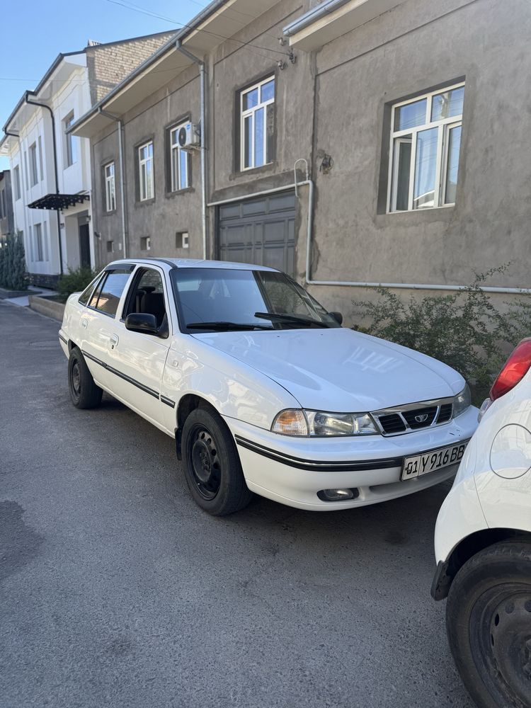 Nexia 1 Sotladi moshina yaxw gazi bor
