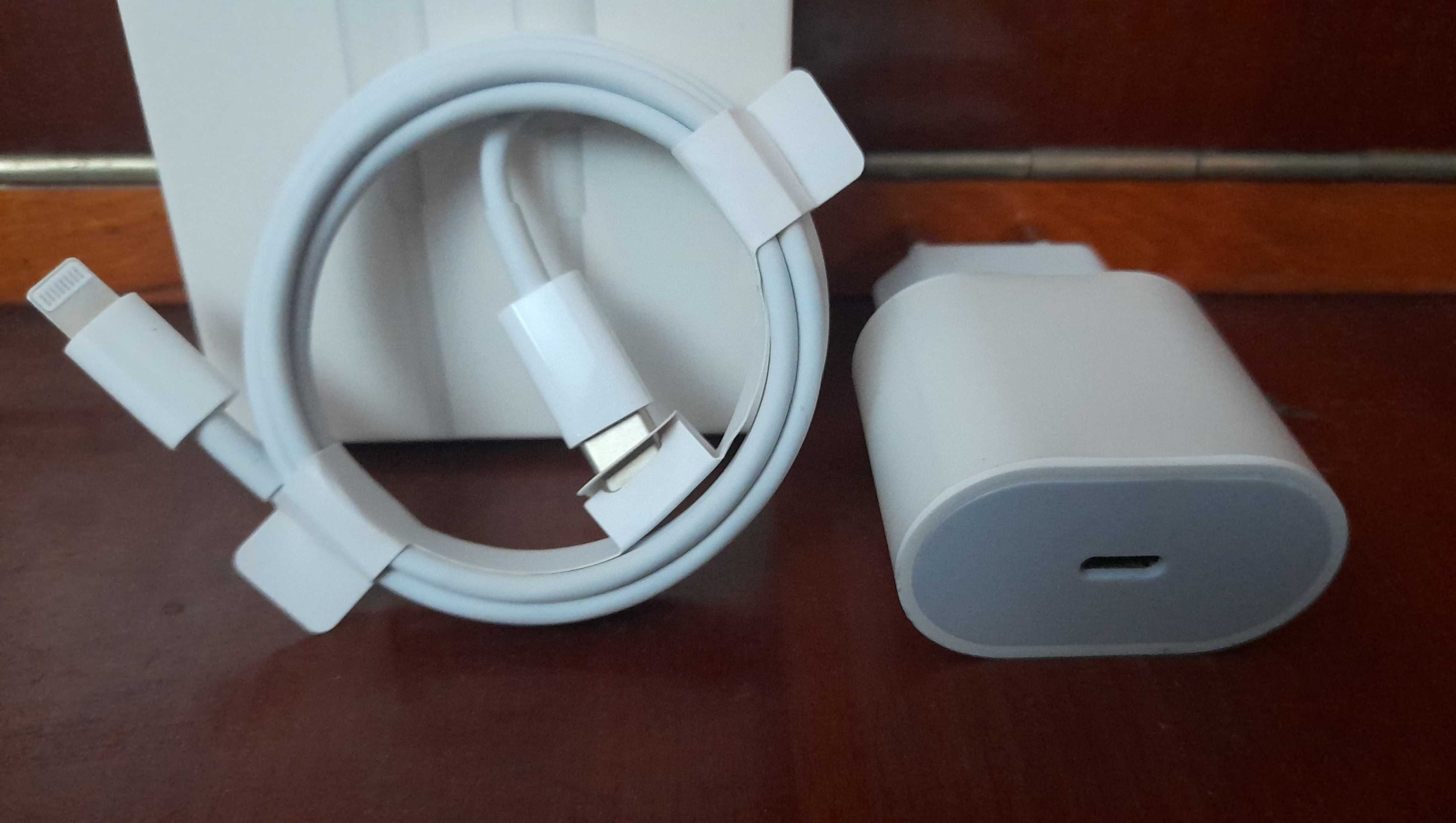 set incarcator fast charge 3,4A iPhone adaptor + cablu incarcare
