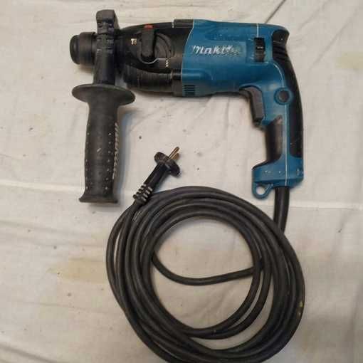 Перфоратор Makita HR1830 оригинал