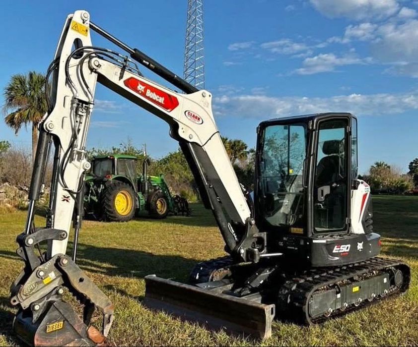 2022 Bobcat E50 miniescavator