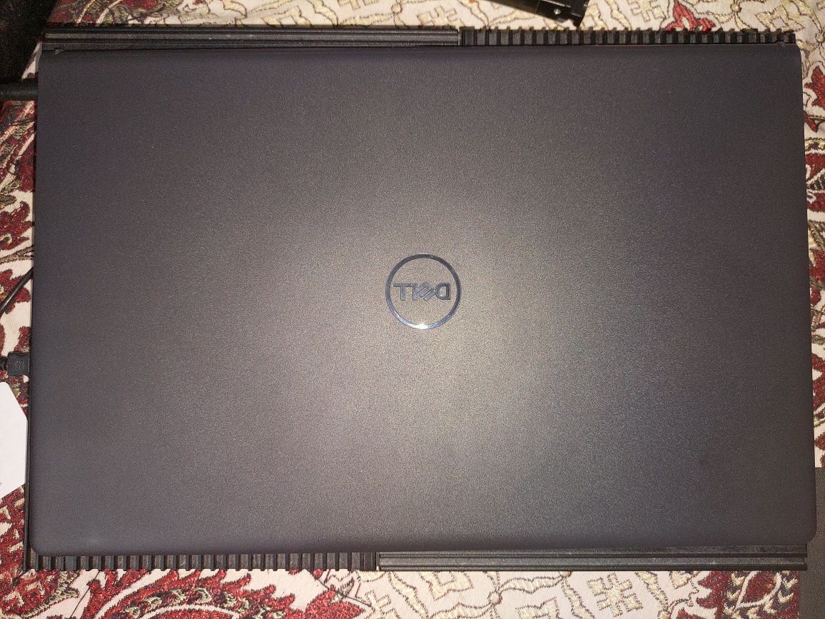 Laptop DELL Inspiron 15 3520, Intel Core i7-1255U