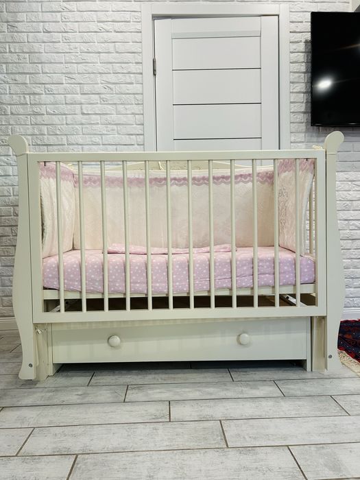 Детская кроватка