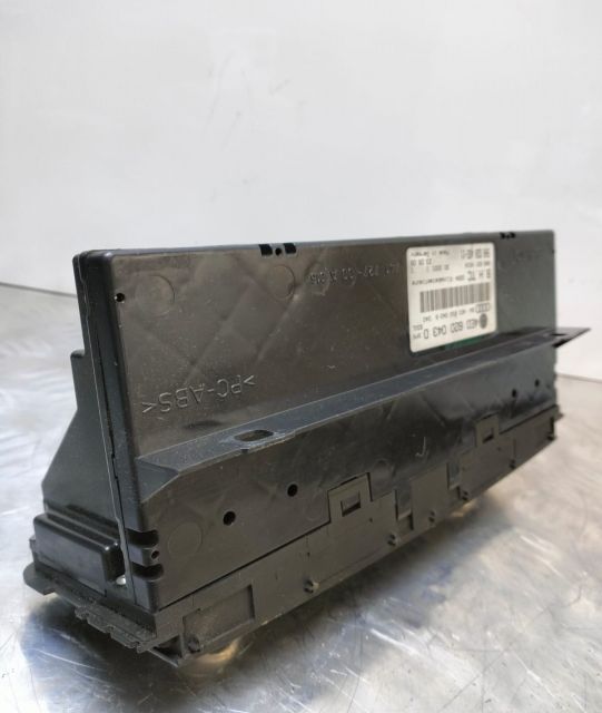 Panou Climatronic 4e0820043D Audi A8 a 2-a generatie (D3)