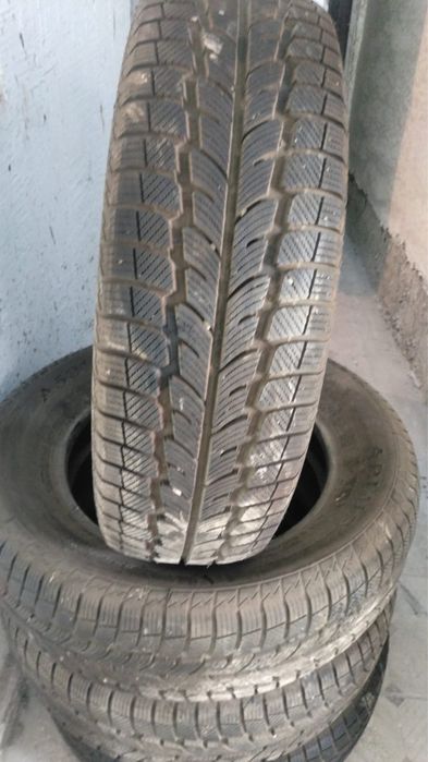 Продам зимние шины