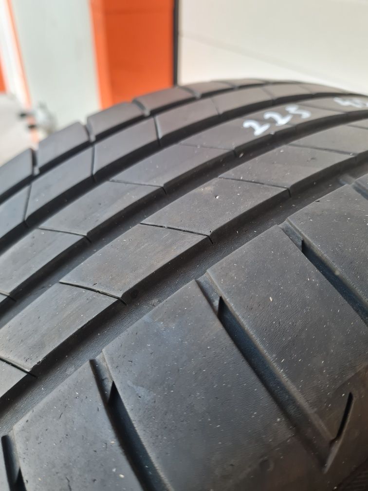 Летни гуми 2 броя BRIDGESTONE Turanza T005 225 40 R18 дот 0524
