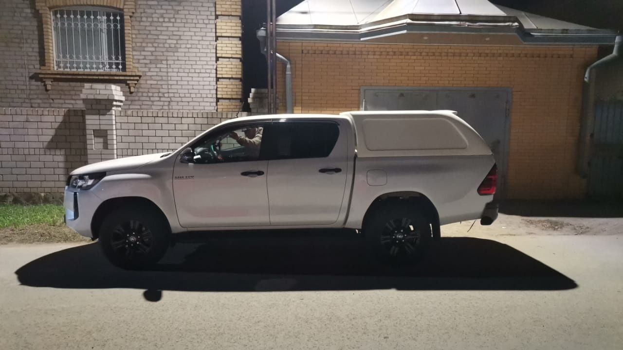 Продам кунг JAK и Hilux