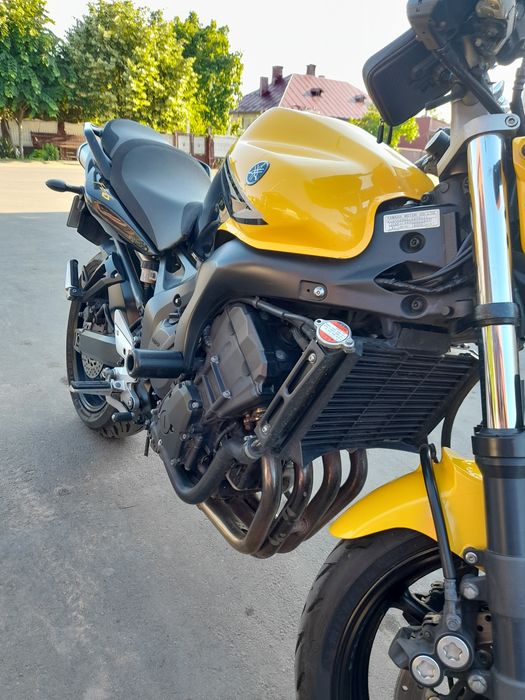 Yamaha fz6 s2 naked
