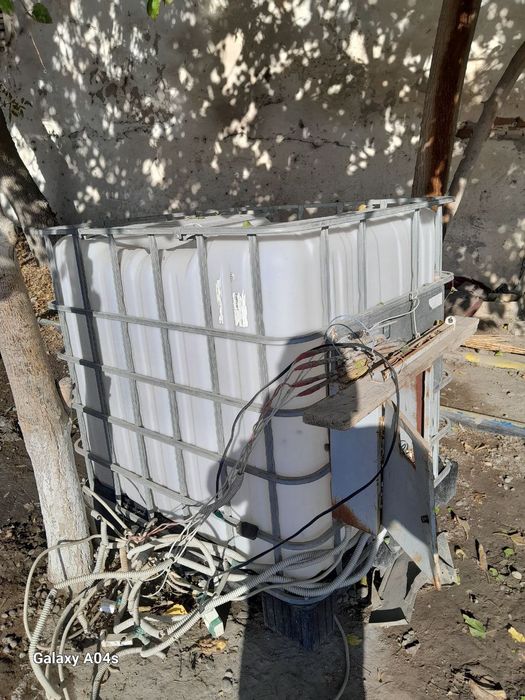 Бочка 1 тонна в хорошем состоянии