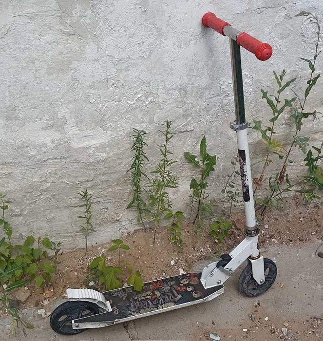 Детский самокат металлический продам