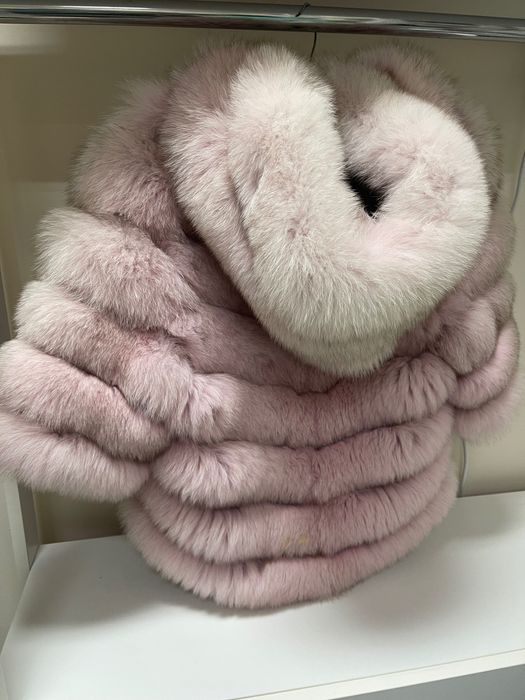 Палто от лисица с качулка