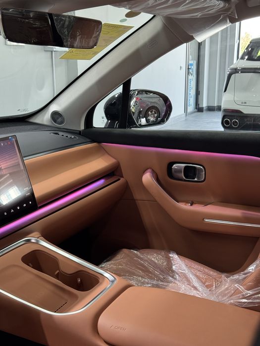 Leapmotor C16 280  restyling hybrid