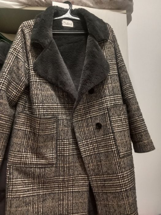 Отдам пальто, куртки бесплатно