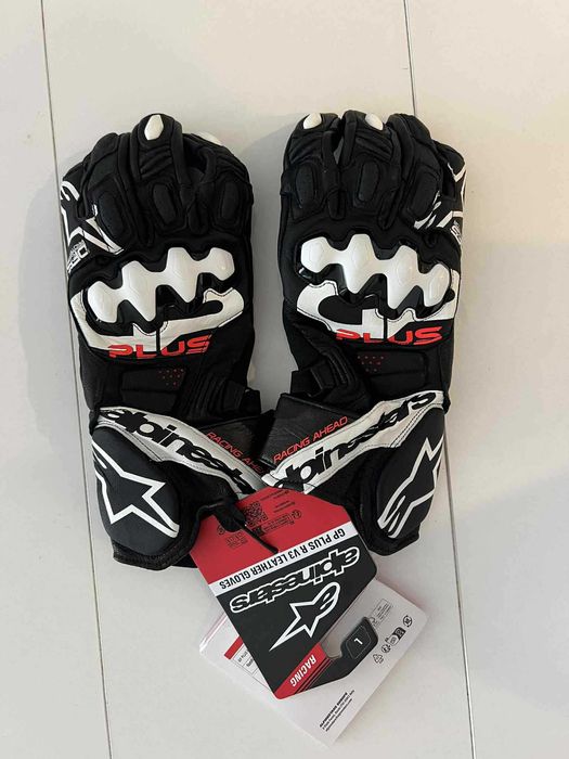 Ръкавици Alpinestars GP PLUS R V3 (Размер Л) НОВИ!