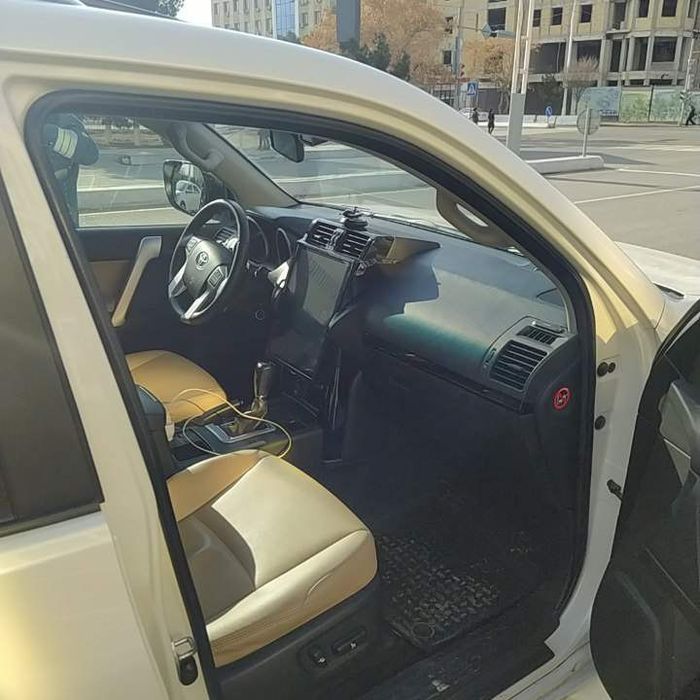 Srochno sotiladi land kruzer Prado 150 talik