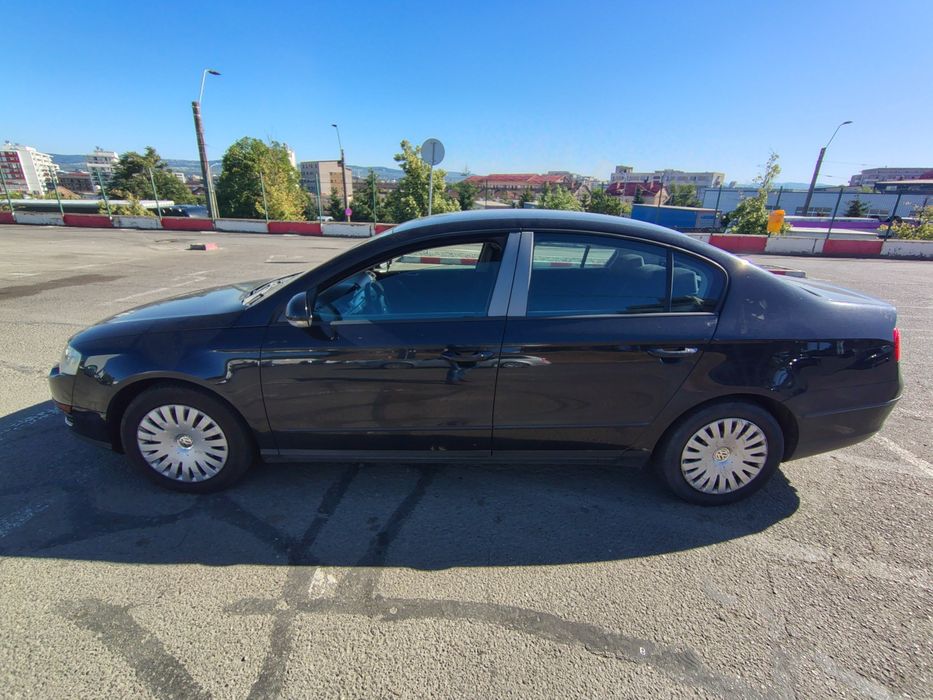 Vând Volkswagen Passat