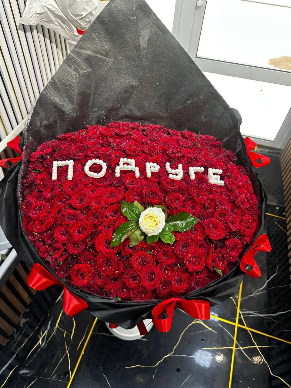 Доставка Роз Цветов по Ташкенту. 101штука 700.000сум.