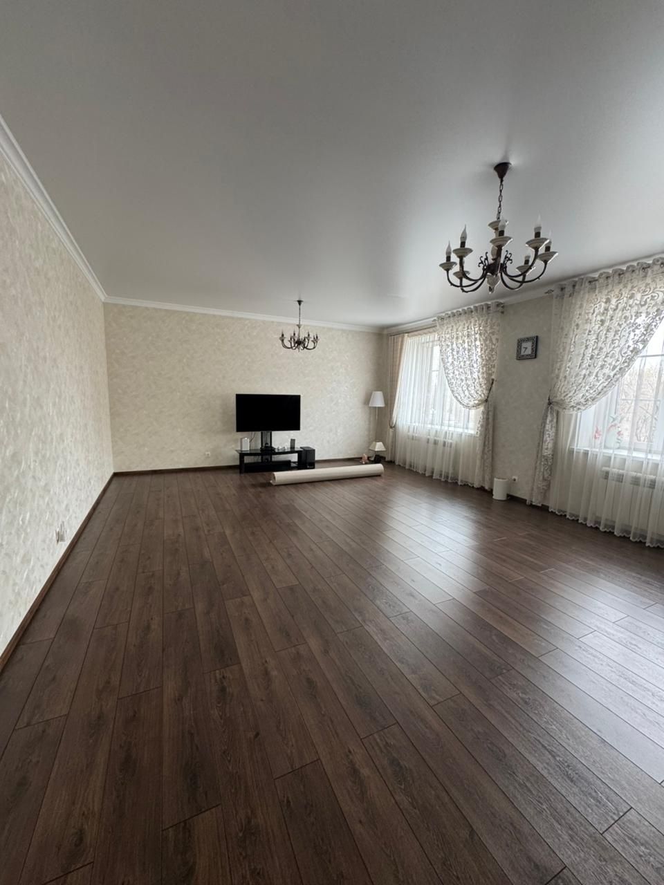 Ламинат почти новый