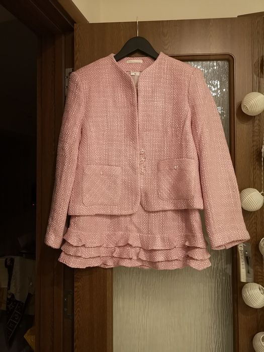 Кокетни костюми, българско производство с етикет.