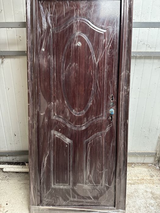 Usi metalice apartament